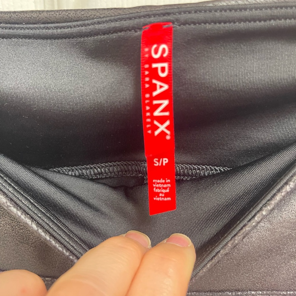 NWT Spanx Faux Leather Leggings - Picture 7 of 11